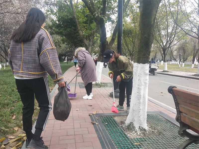 打扫4栋-新空间的道路(1).jpg 打扫4栋-新空间的道路(1).jpg