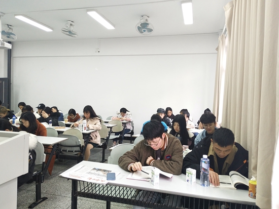 D13FE4EEAC7D65204F33C9086949828D.jpg
